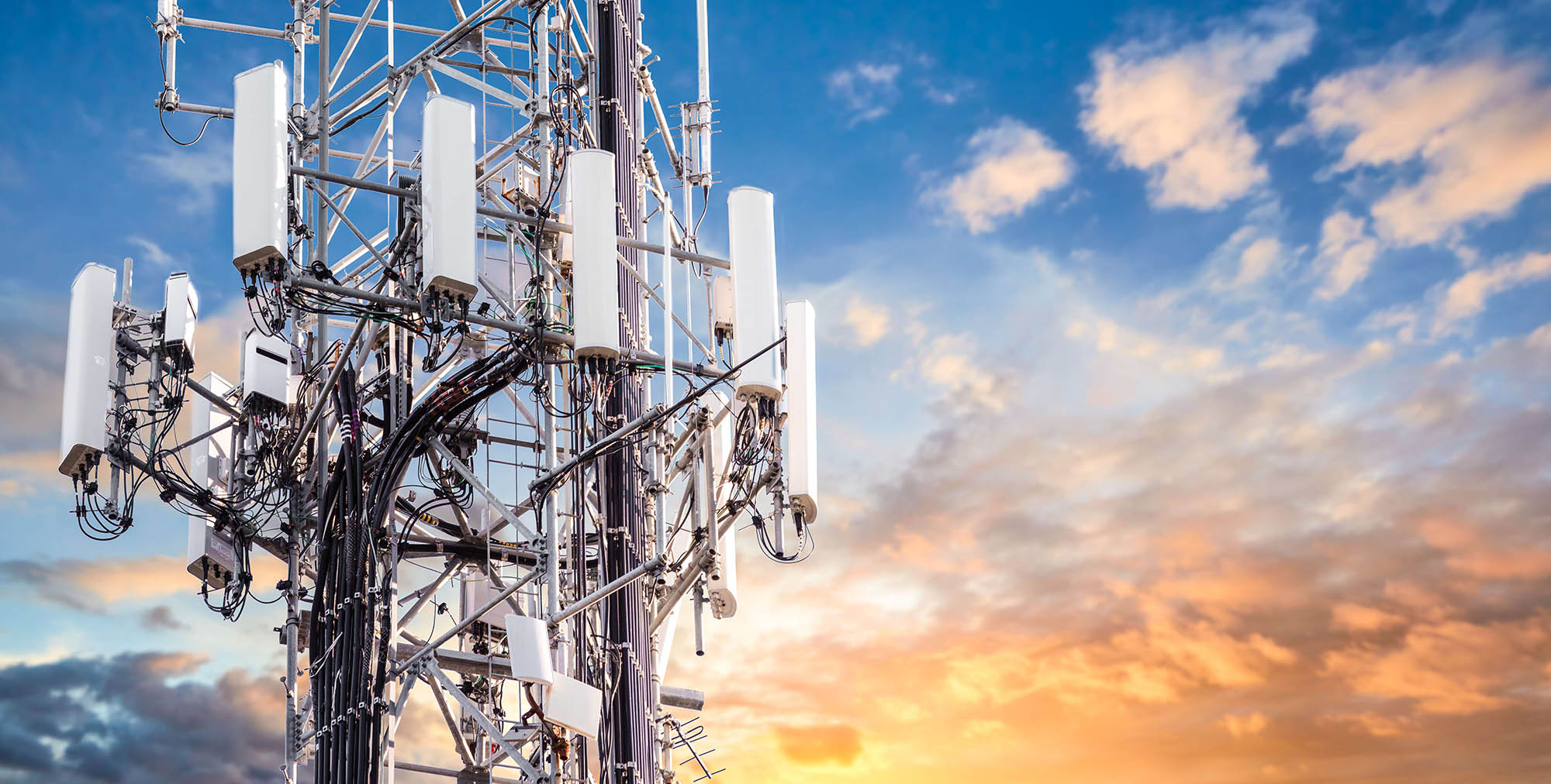 Base Station Antenna